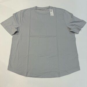 Abercrombie & Fitch NWT Mens- Classic Polished Curved Hem Tee Light Grey Size XL
